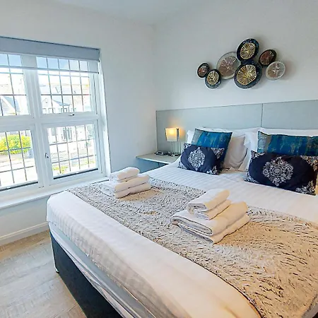 Meadow View * New Quay
